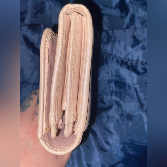 Coach pink leather bifold wallet - Picture 9 of 10